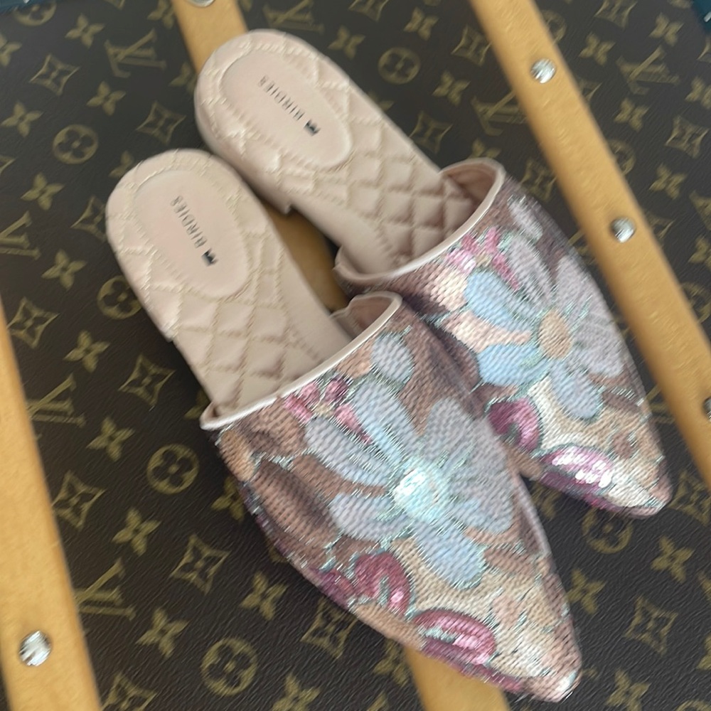 Birdies sliders sequined size 7.5 new